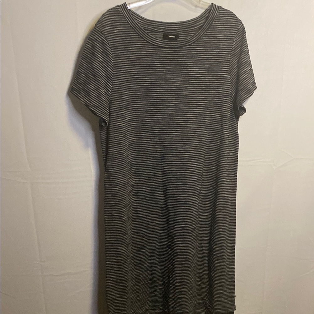 Mossimo Supply Co. Black and Gray Striped Short Sleeve Dress
